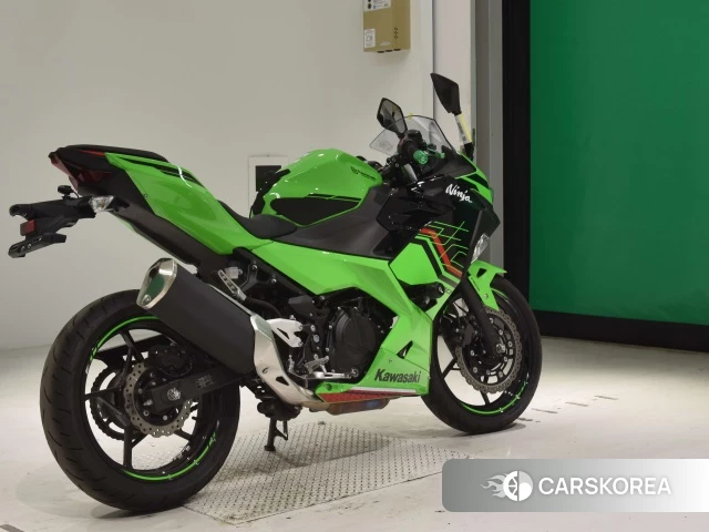 Проданный Kawasaki NINJA 400 2023 из Японии, фото 2