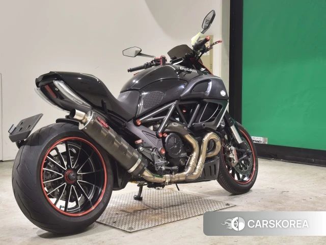 Проданный Ducati DIAVEL 2012 из Японии