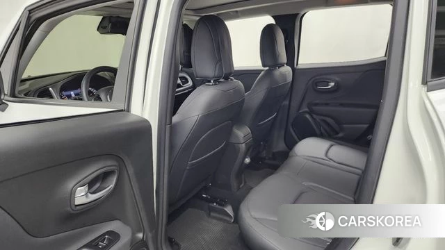 Jeep Renegade id 4524021 из Кореи 18