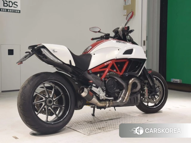 Проданный Ducati DIAVEL 2011 из Японии