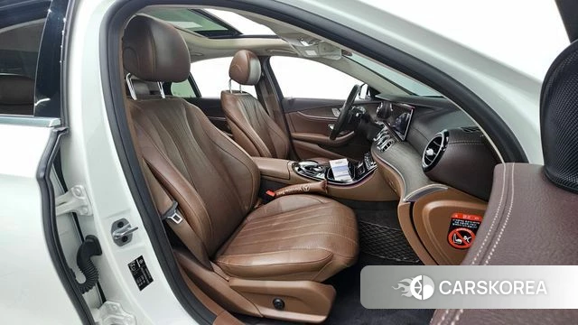 Mercedes-Benz E-Class W213 id 4595701 из Кореи 18