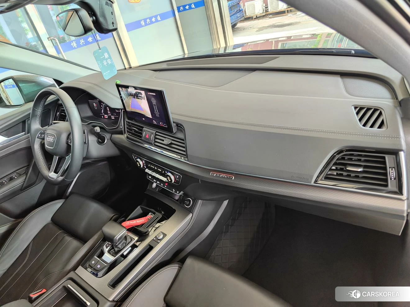 Audi Q5L id 4512720 из Китая 18
