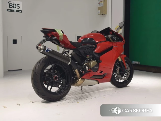Проданный Ducati 1199 PANIGALE 2012 из Японии, фото 2