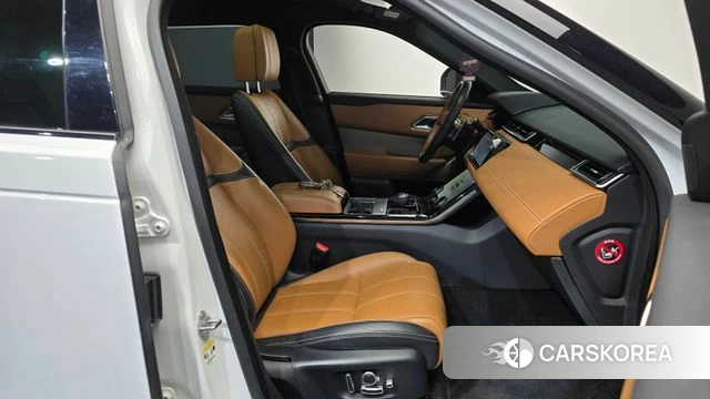 Land Rover Range Rover Velar id 4684441 из Кореи 18