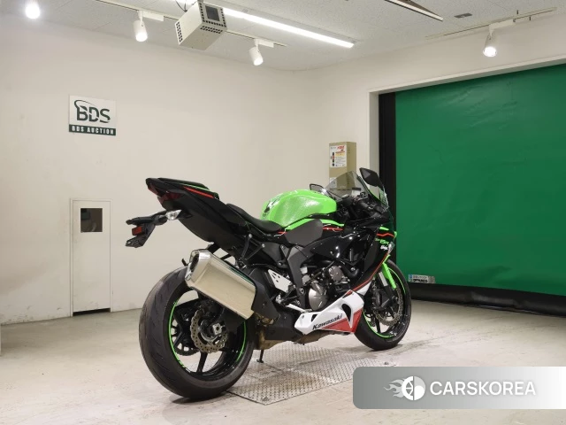 Проданный Kawasaki ZX-6R NINJA ABS 2021 из Японии, фото 2