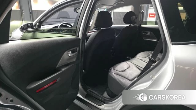 Kia Niro Plus id 4899032 из Кореи 18