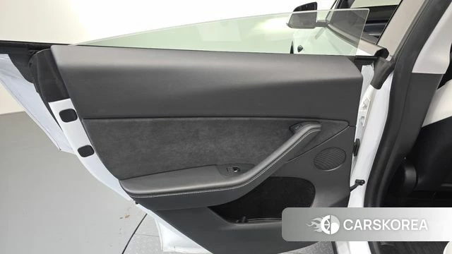 Tesla Model Y id 4488343 из Кореи 18