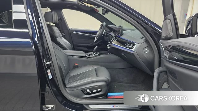 BMW 5 Series (G30) id 4422868 из Кореи 18