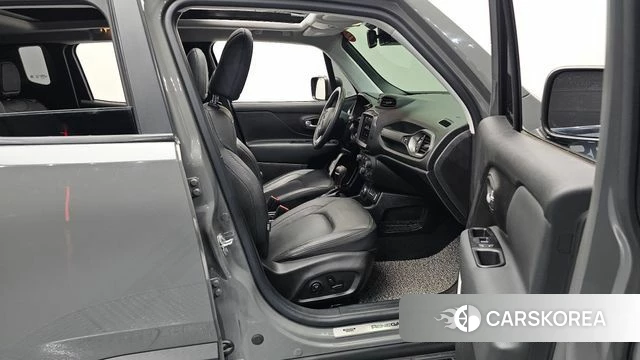 Jeep Renegade id 4620154 из Кореи 18