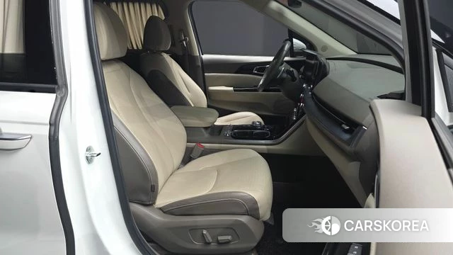 Kia Carnival 4th generation id 4848611 из Кореи 18