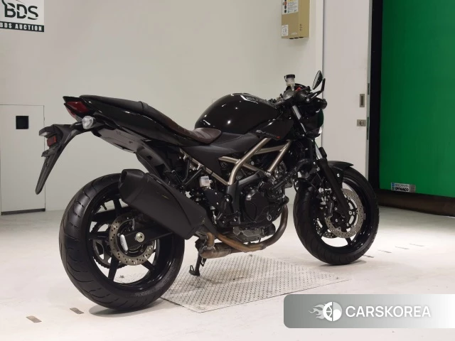 Проданный Suzuki SV650X 2022 из Японии, фото 2