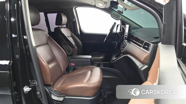 Hyundai The New Grand Starex id 4536632 из Кореи 18