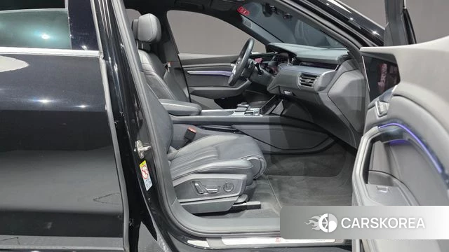 Audi e-Tron id 4202210 из Кореи 18