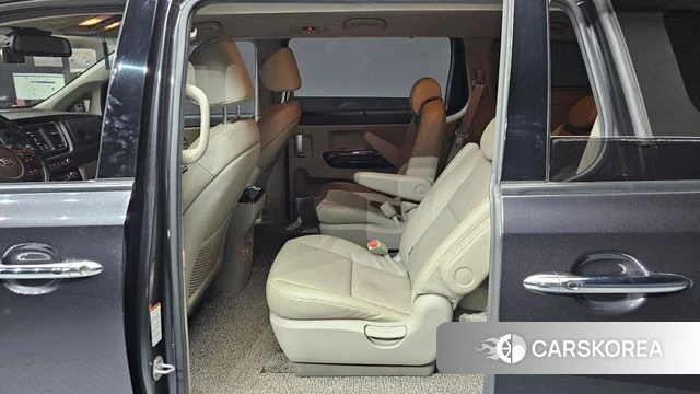 Kia The New Carnival id 4502299 из Кореи 18