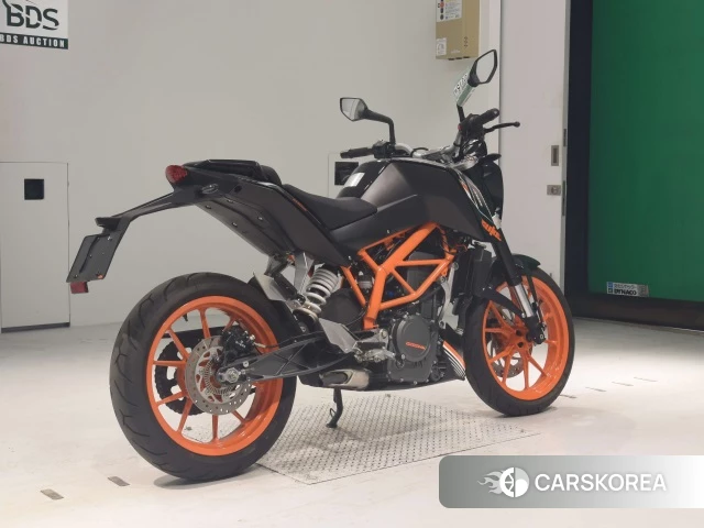 Проданный KTM 390 DUKE 2015 из Японии, фото 2