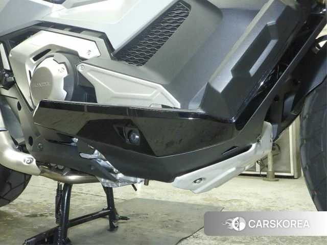 Honda X-ADV 750 id 4184952 из Японии 18