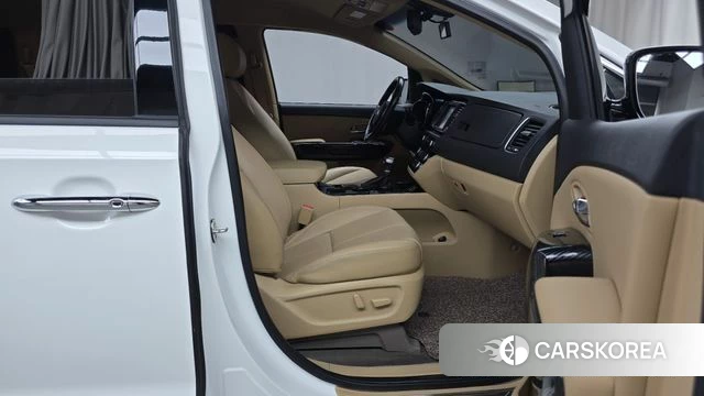 Kia The New Carnival id 4390169 из Кореи 18