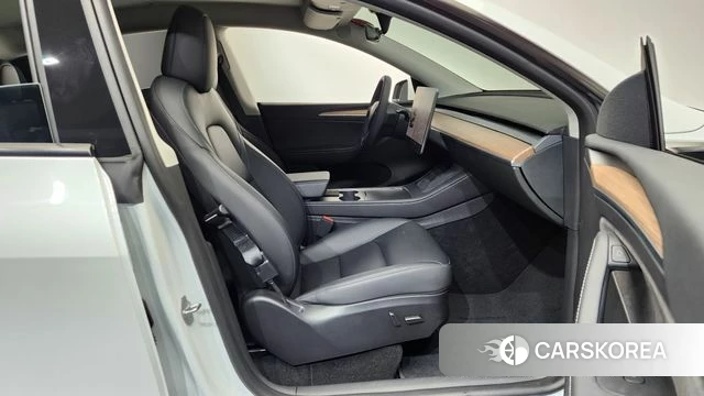 Tesla Model Y id 4706543 из Кореи 18