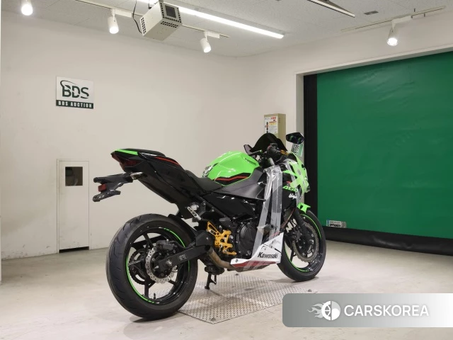 Проданный Kawasaki NINJA 400 2022 из Японии, фото 2