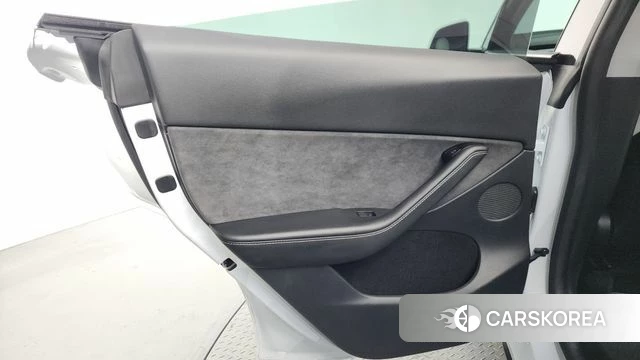 Tesla Model Y id 4640355 из Кореи 18