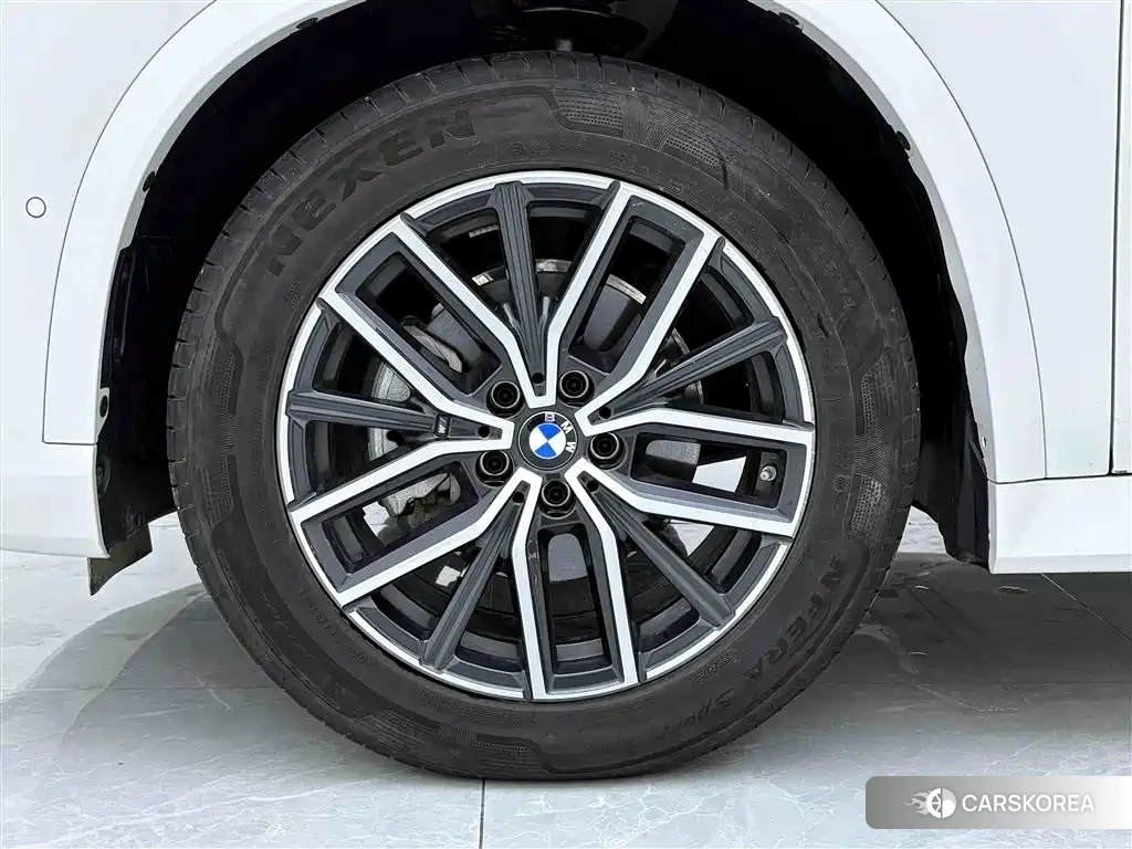 BMW iX1 id 4553752 из Китая 18
