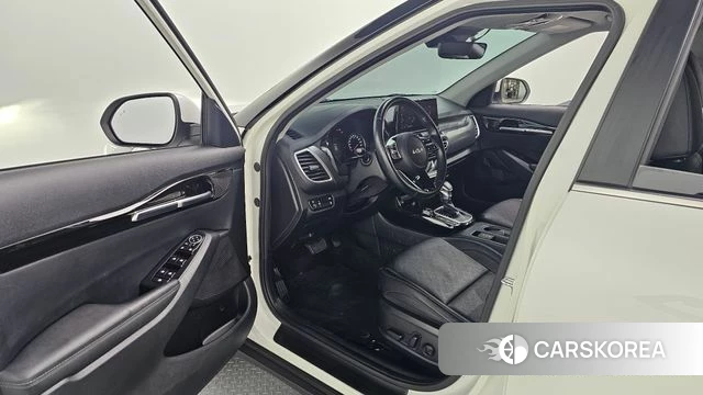 Kia Seltos id 4872015 из Кореи 18