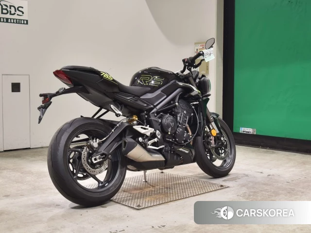 Проданный Triumph STREET TRIPLE 765 RS 2025 из Японии, фото 2
