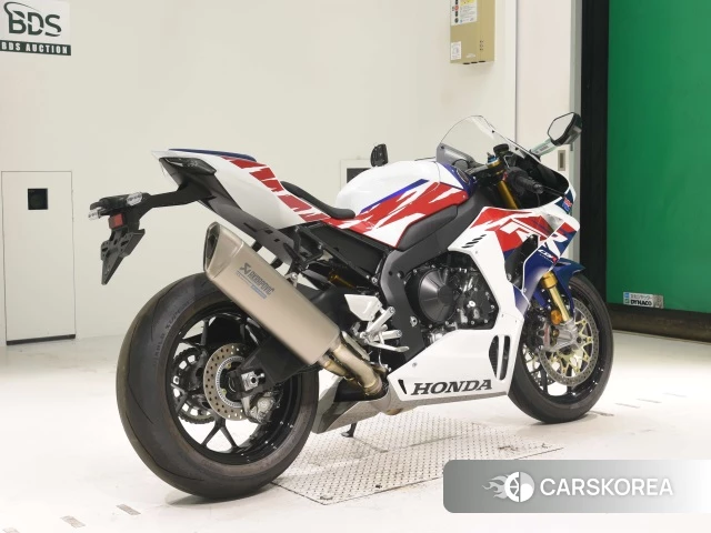 Проданный Honda CBR1000RR-R FIREBLADE SP 2022 из Японии