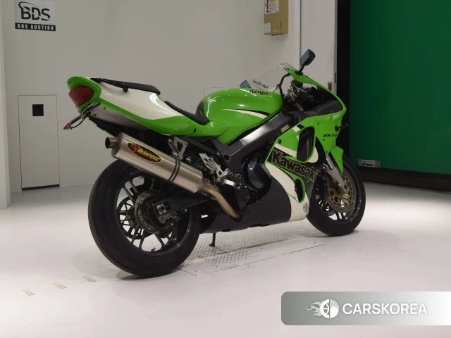 Проданный Kawasaki Z900RS 2022 из Японии, фото 2