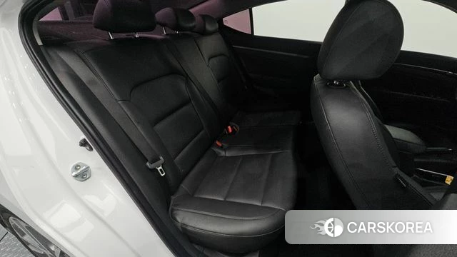 Hyundai Avante AD id 4605514 из Кореи 18