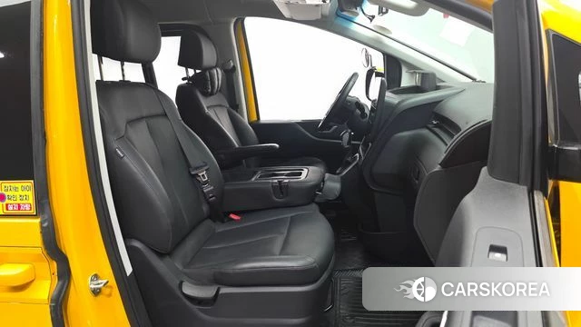 Hyundai Staria id 4400838 из Кореи 18