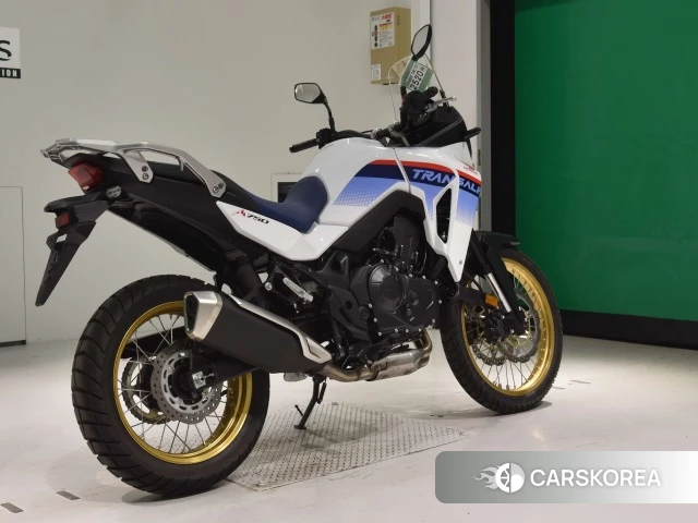 Проданный Honda TRANSALP XL750 2024 из Японии, фото 2