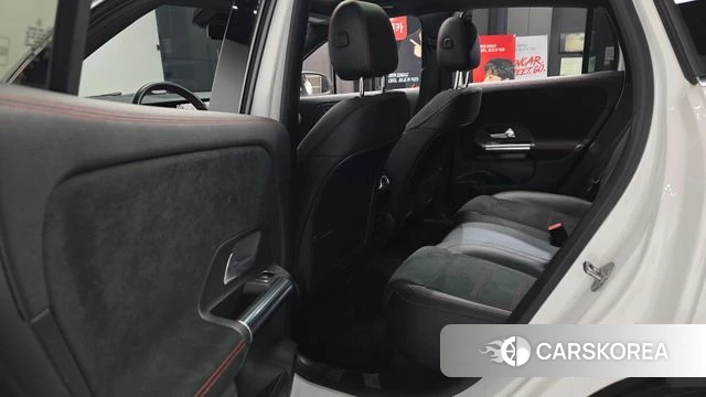 Mercedes-Benz GLA - Class H247 id 4224566 из Кореи 18