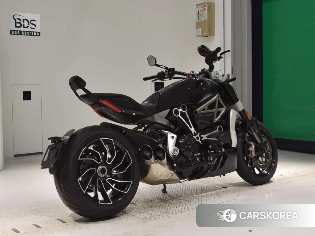 Проданный Ducati XDIAVEL S id 4161005 из Японии, фото 2