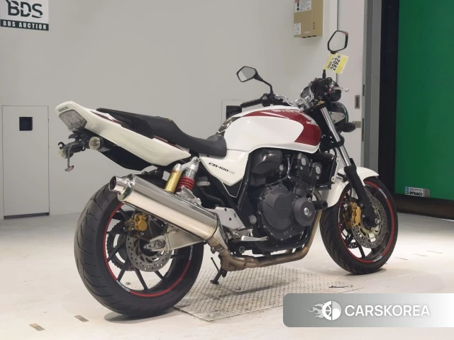 Проданный Honda CB400SF 2016 из Японии
