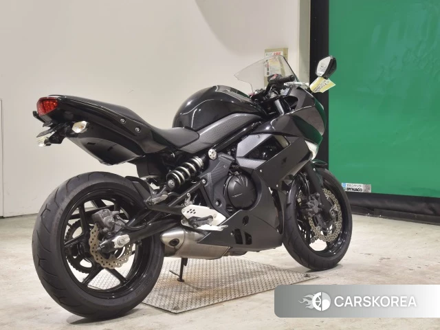 Проданный Kawasaki NINJA 400R 2011 из Японии