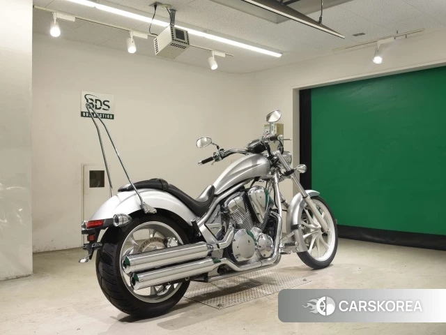 Проданный Honda VT1300CX 2011 из Японии, фото 2