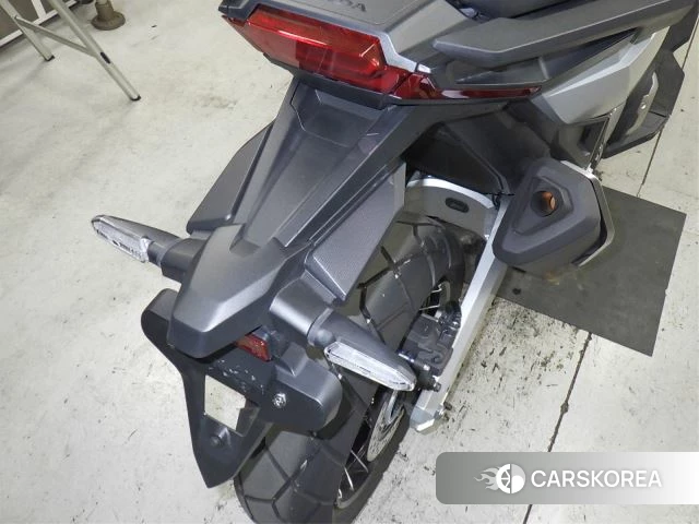 Honda X-ADV 750 id 3949811 из Японии 18