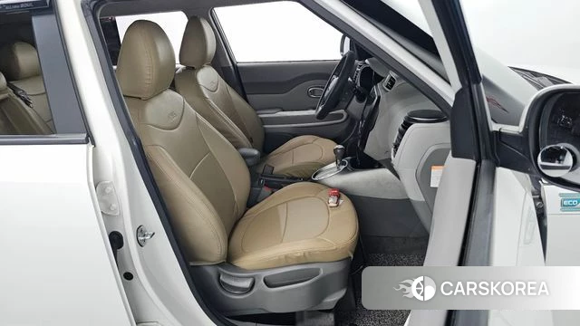 Kia Soul EV id 4269334 из Кореи 18