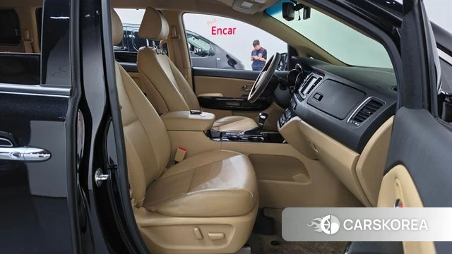 Kia The New Carnival id 4746563 из Кореи 18