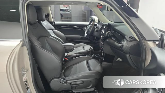 Mini Cooper id 4706689 из Кореи 18