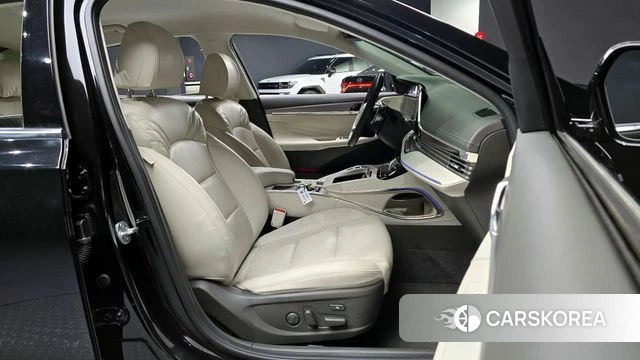 Hyundai The New Grandeur IG id 4323811 из Кореи 18