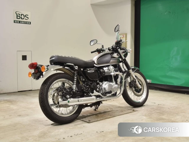Проданный Kawasaki W800 2024 из Японии