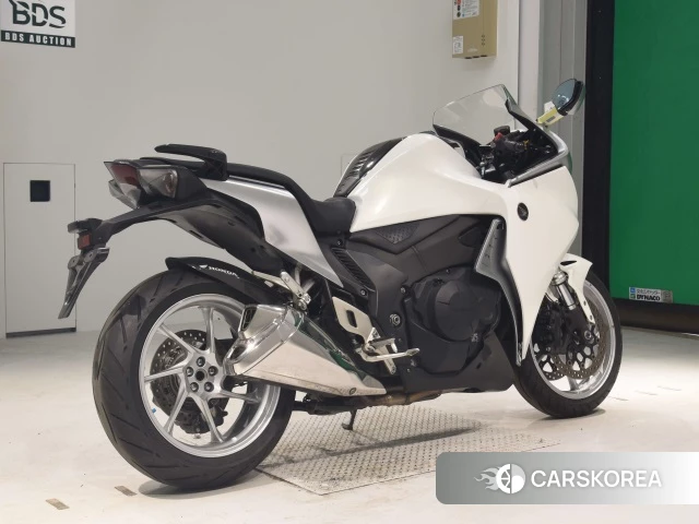 Проданный Honda VFR1200F 2012 из Японии