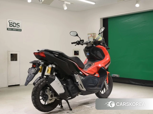 Проданный Honda ADV150 2019 из Японии, фото 2