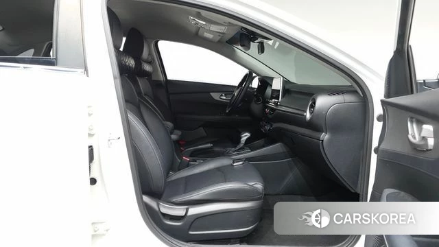 Kia Come New K3 id 4586961 из Кореи 18
