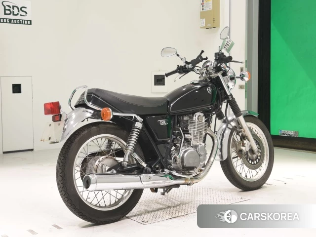 Проданный Yamaha SR 400 2014 из Японии