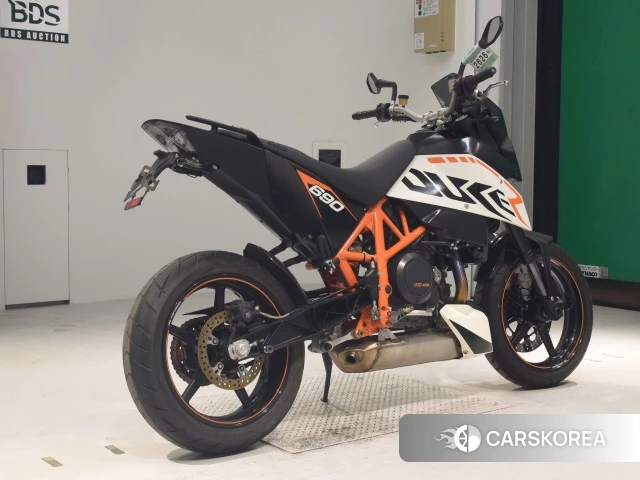 Проданный KTM 690 DUKE R 2010 из Японии, фото 2