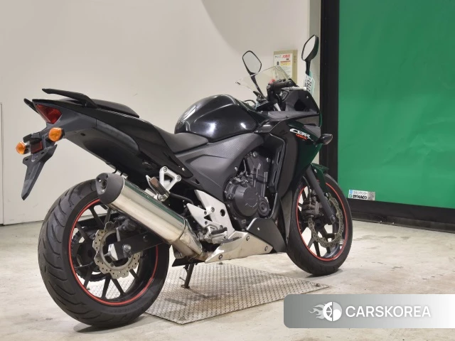 Проданный Honda CBR400R 2015 из Японии