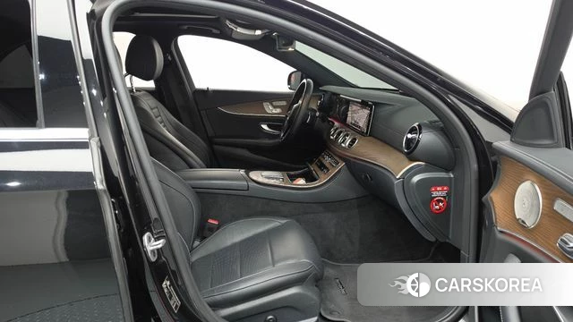 Mercedes-Benz E-Class W213 id 4283824 из Кореи 18